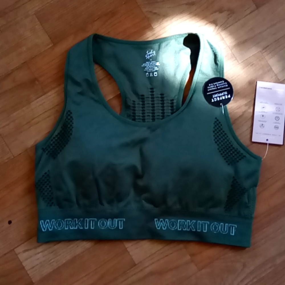 NWT - SPORTS BRA